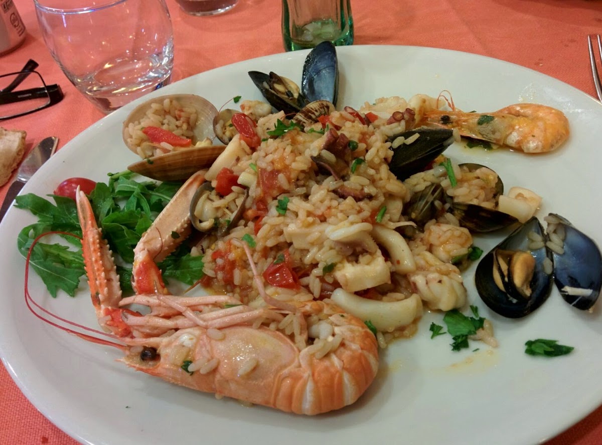 Tavola imbandita al Ristorante Castel Nuovo